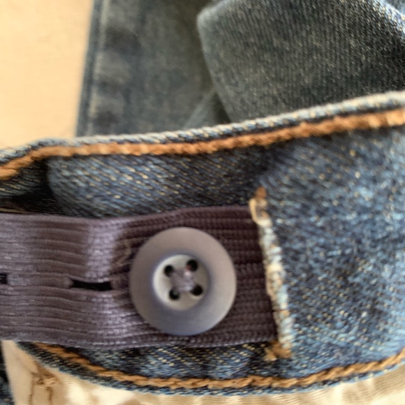 The Children’s Place Size 5 blue jeans. Adjustable waist. - Picture 5 of 7
